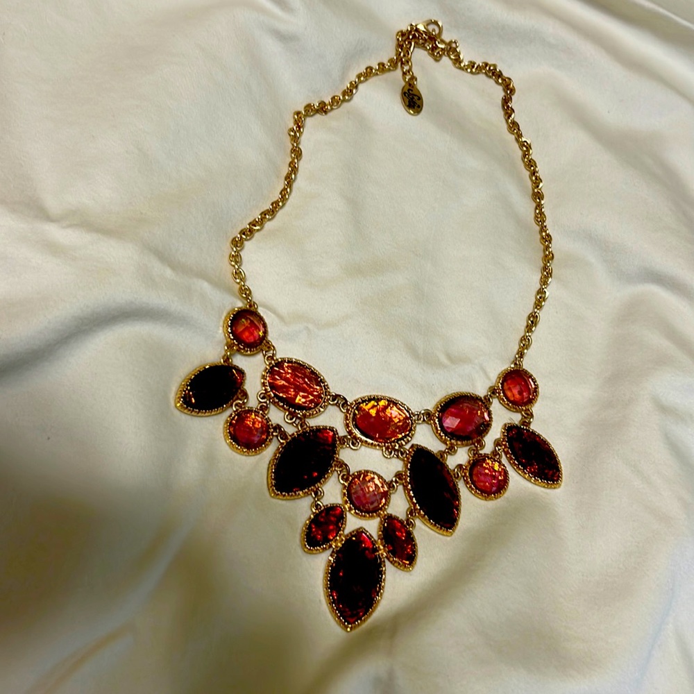 Ladies necklace